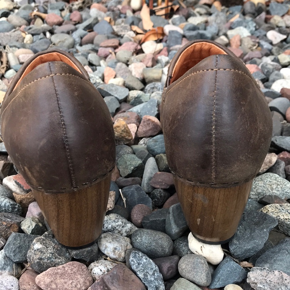 💙Dansko Rikki Brown Leather Clogs - Picture 8 of 11